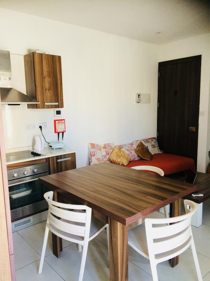 Paceville Montecarlo Apartments Saint Julian's Exterior photo